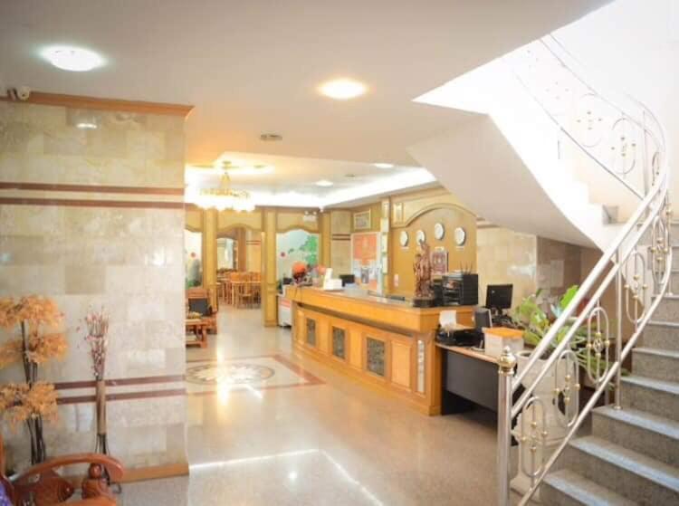 Submukda Phoomplace Hotel Mukdahan Dış mekan fotoğraf