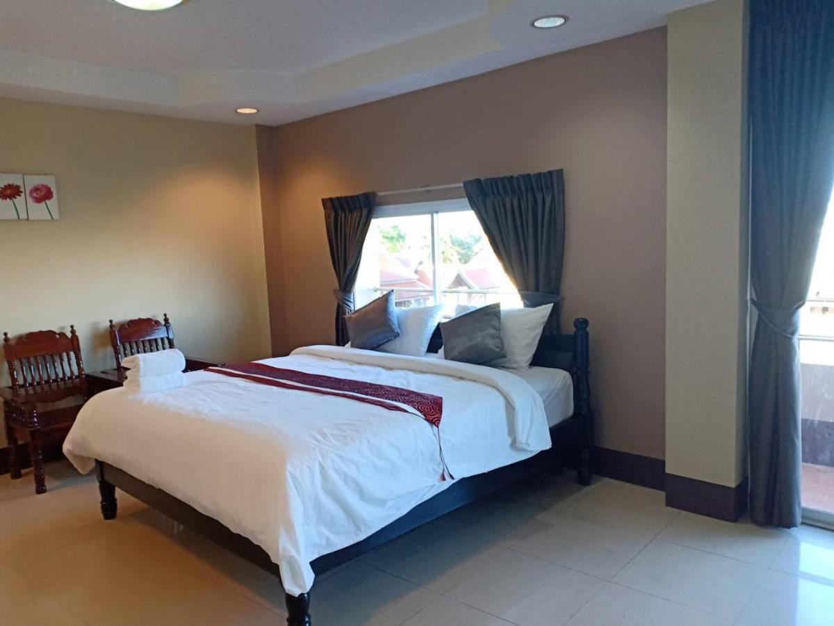 Submukda Phoomplace Hotel Mukdahan Dış mekan fotoğraf