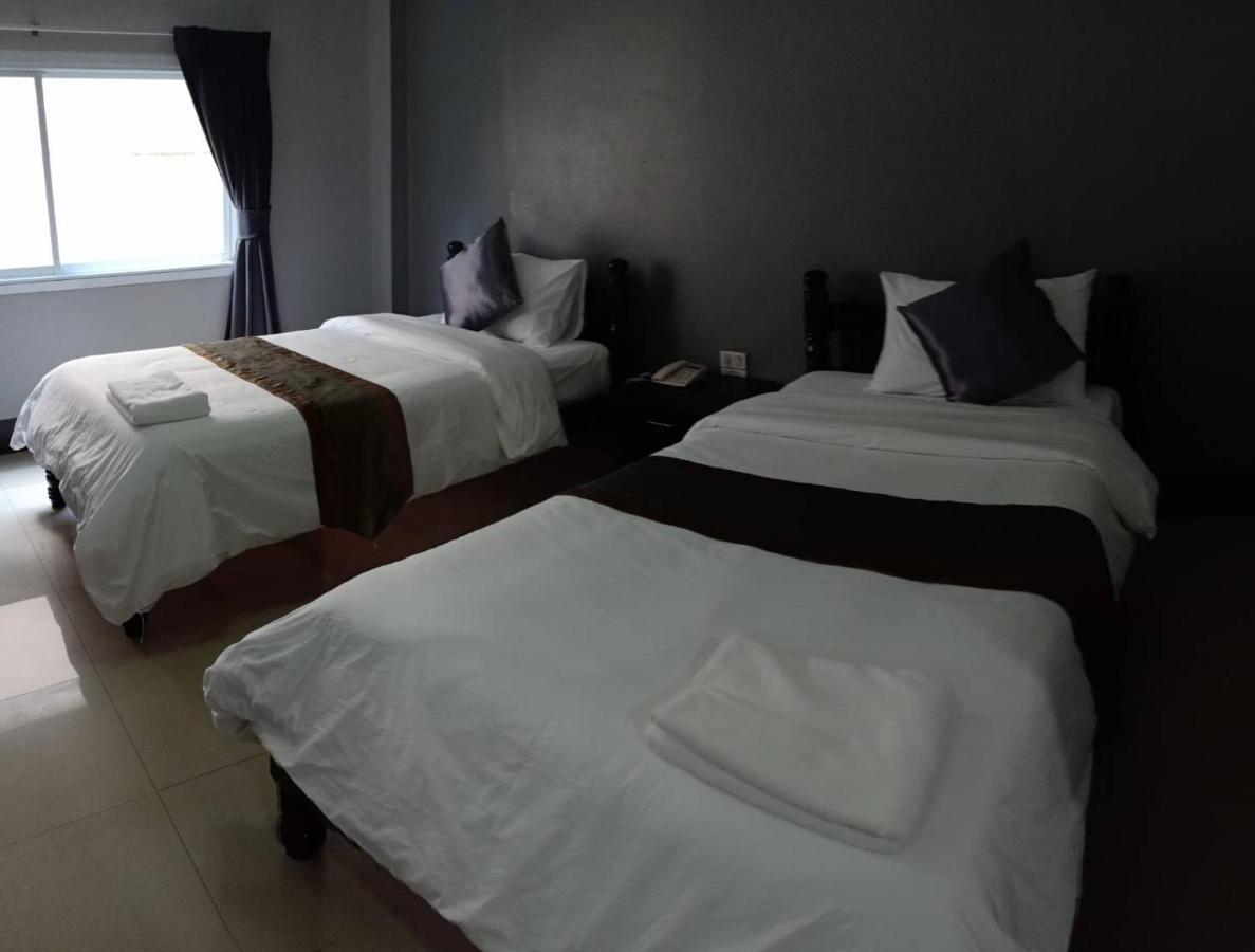 Submukda Phoomplace Hotel Mukdahan Dış mekan fotoğraf