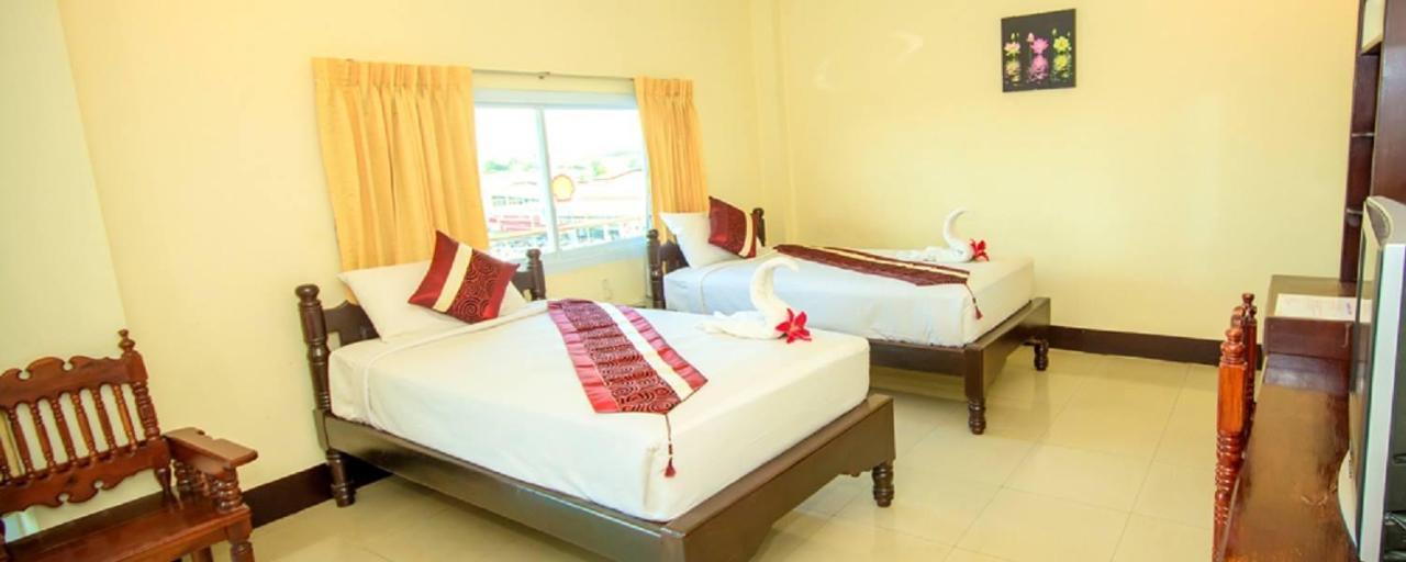 Submukda Phoomplace Hotel Mukdahan Dış mekan fotoğraf
