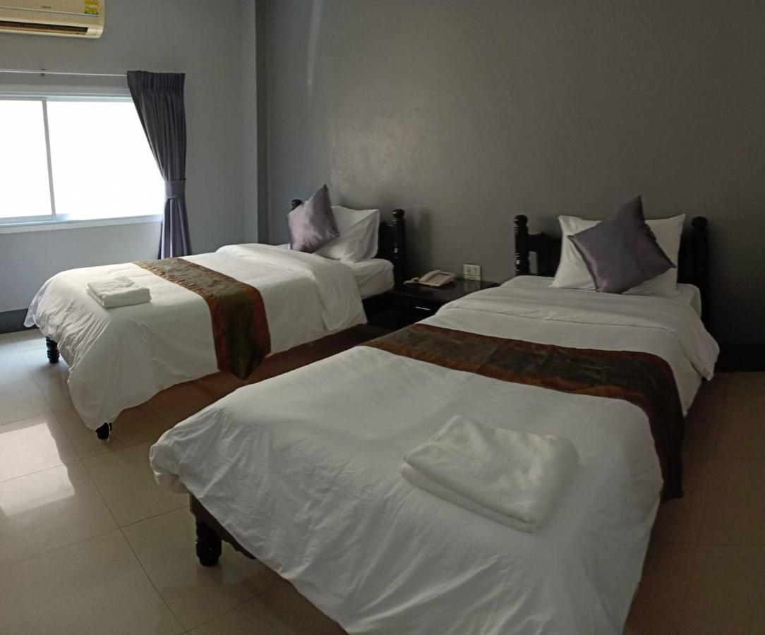 Submukda Phoomplace Hotel Mukdahan Dış mekan fotoğraf