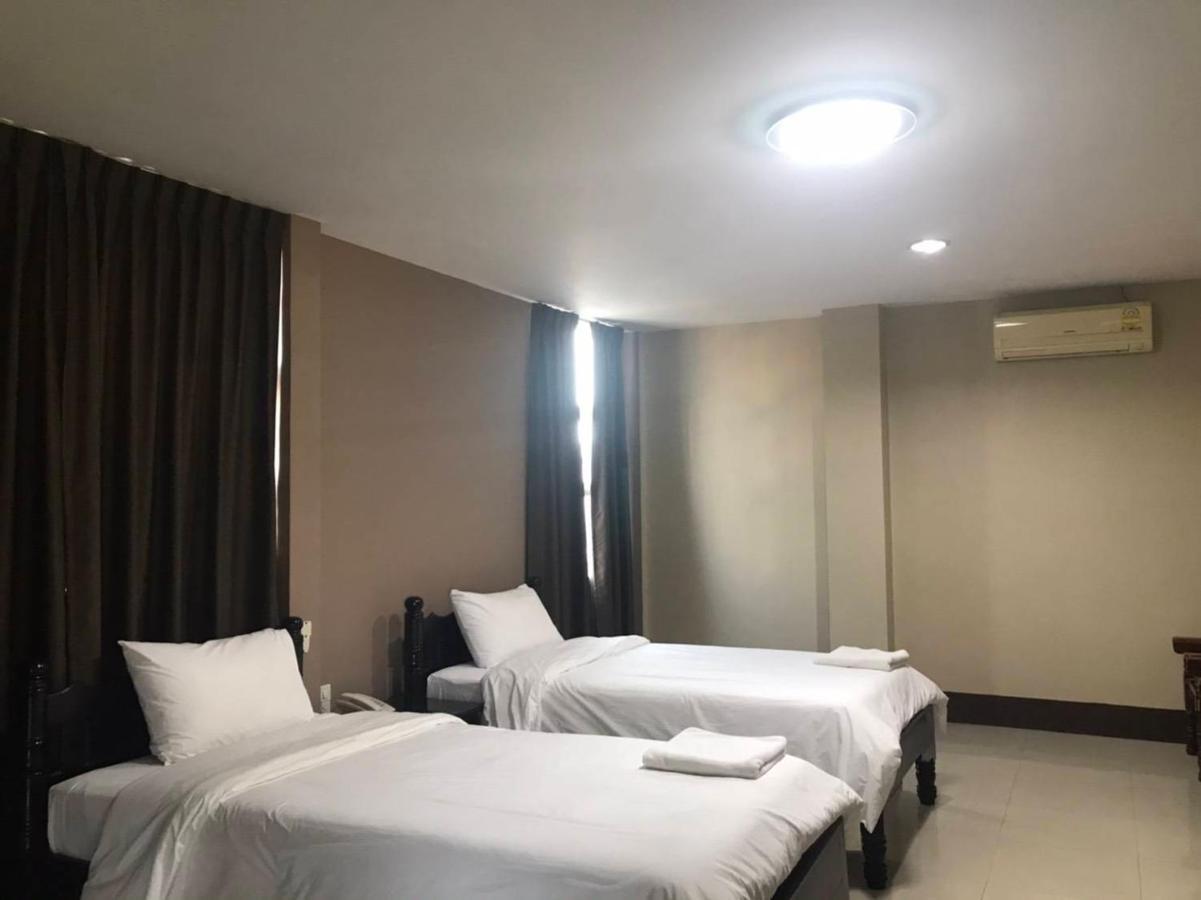 Submukda Phoomplace Hotel Mukdahan Dış mekan fotoğraf